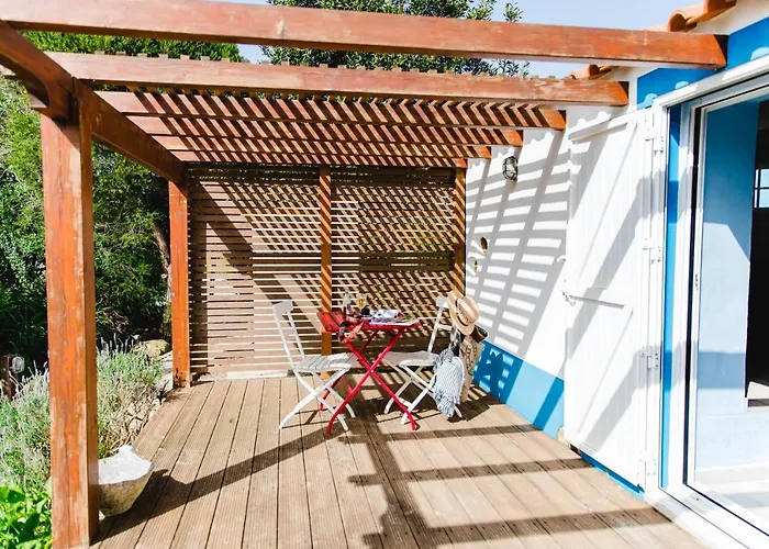 Quinta Alfazemas * 에리세이라