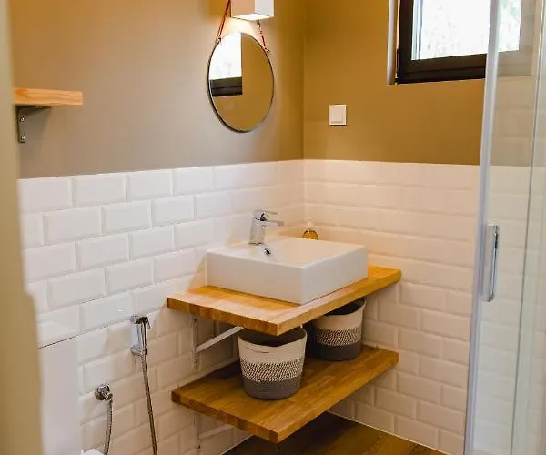 Quinta Alfazemas * 에리세이라